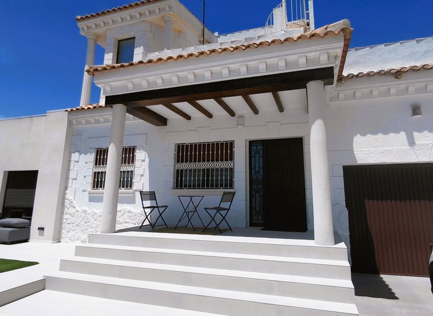 Resale - Villa - San Fulgencio