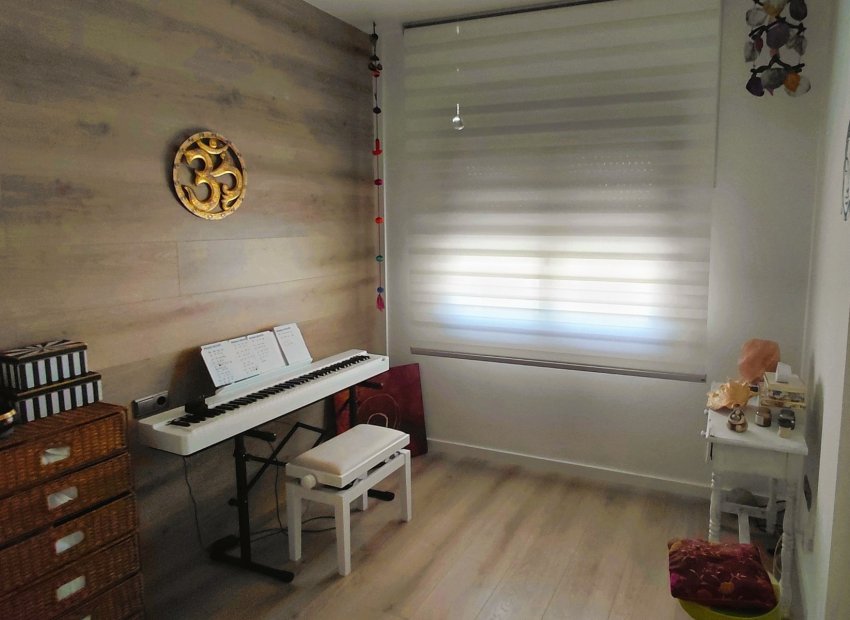 Resale - Villa - San Fulgencio
