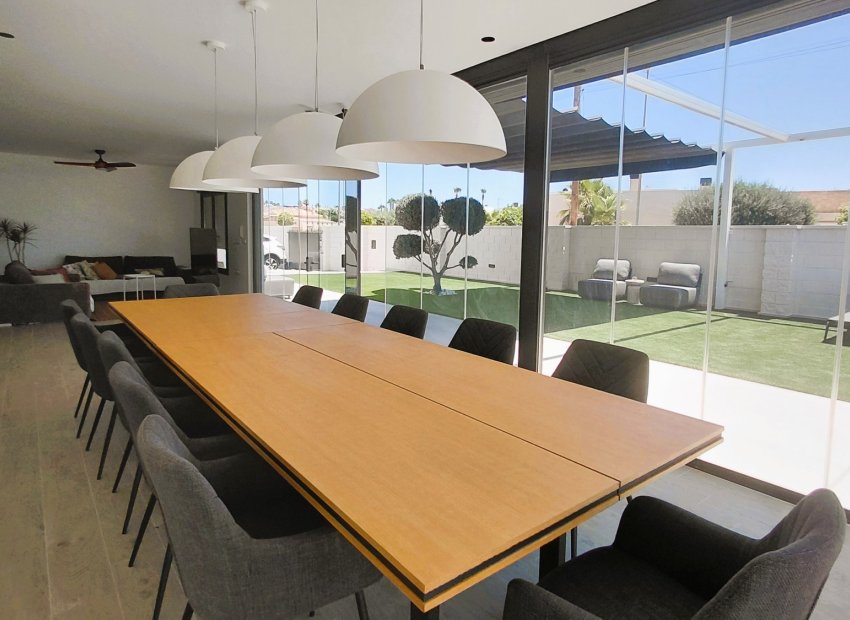 Resale - Villa - San Fulgencio