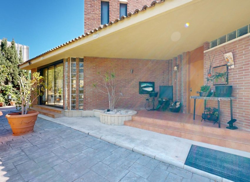 Resale - Villa - San Juan - San Juan de Alicante