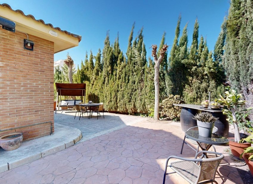 Resale - Villa - San Juan - San Juan de Alicante