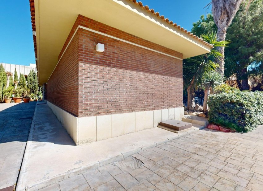 Resale - Villa - San Juan - San Juan de Alicante