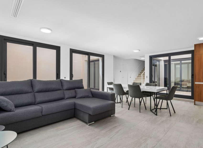 Resale - Villa - San Miguel de Salinas - Costa Blanca South