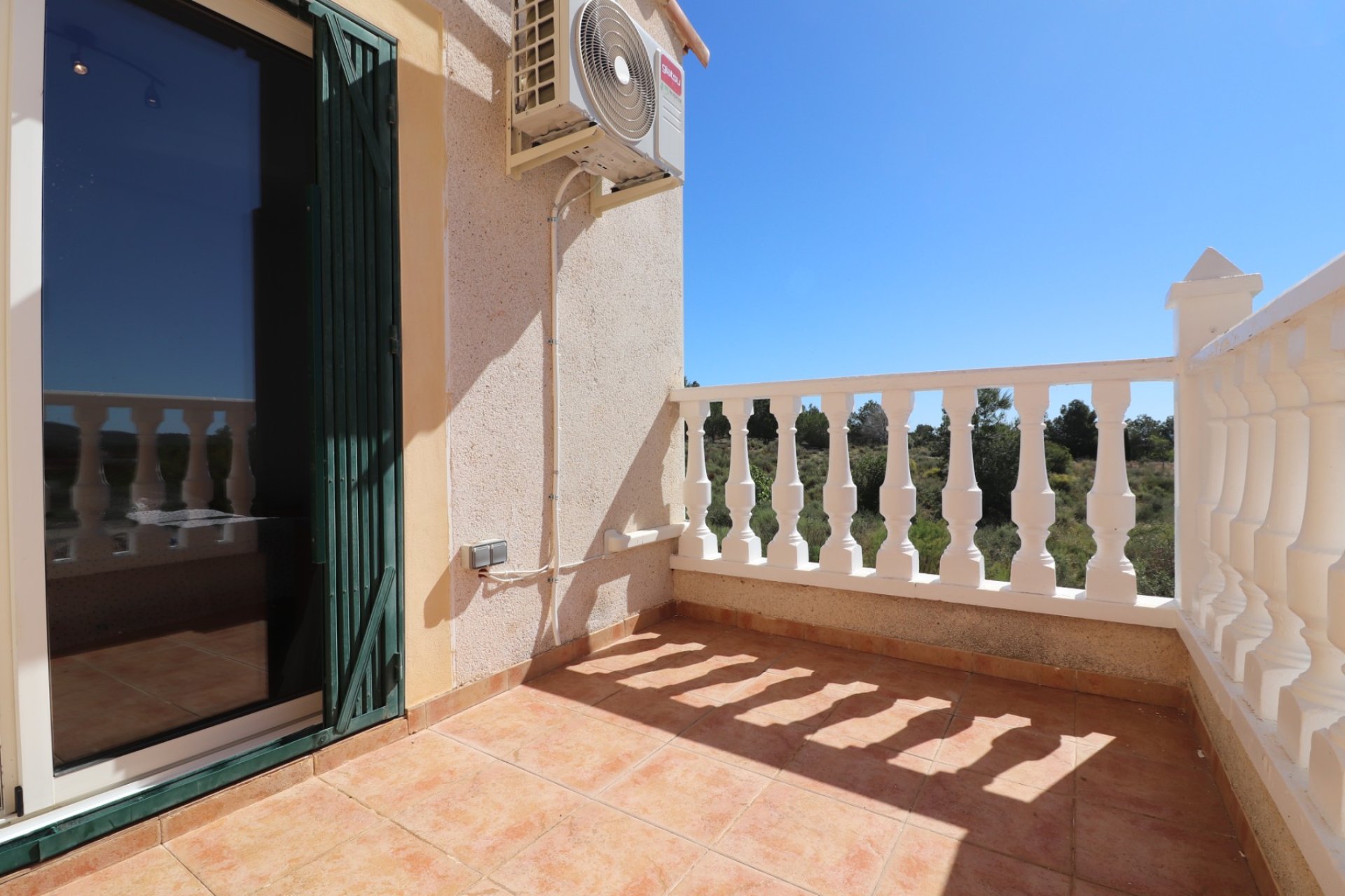 Resale - Villa - San Miguel de Salinas - Lake View Mansions