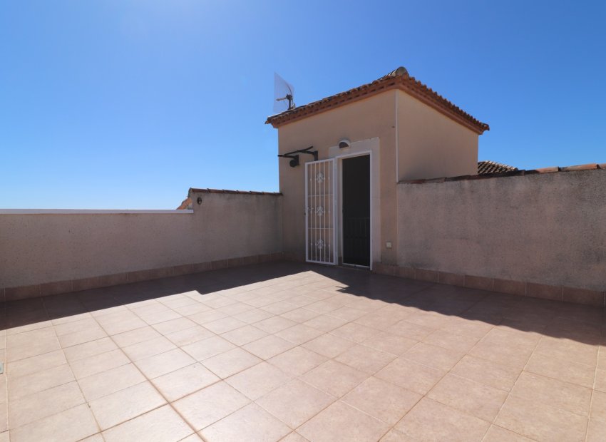 Resale - Villa - San Miguel de Salinas - Lake View Mansions