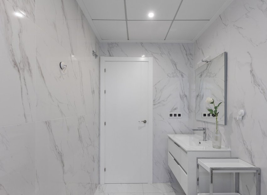 Resale - Villa - San Miguel de Salinas - Mirador De San Miguel