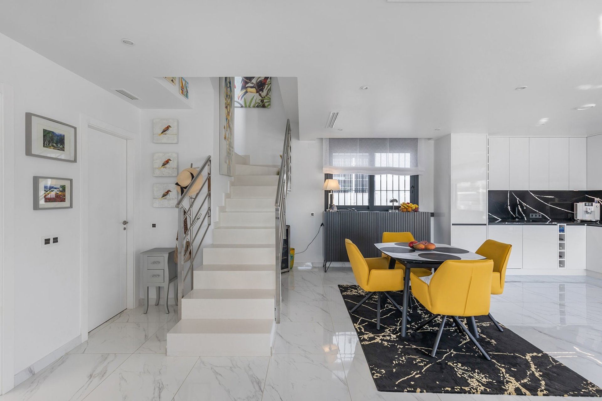 Resale - Villa - San Miguel de Salinas - Mirador De San Miguel