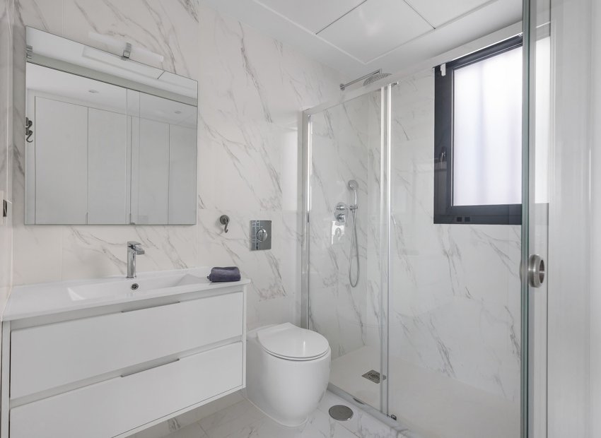 Resale - Villa - San Miguel de Salinas - Mirador De San Miguel