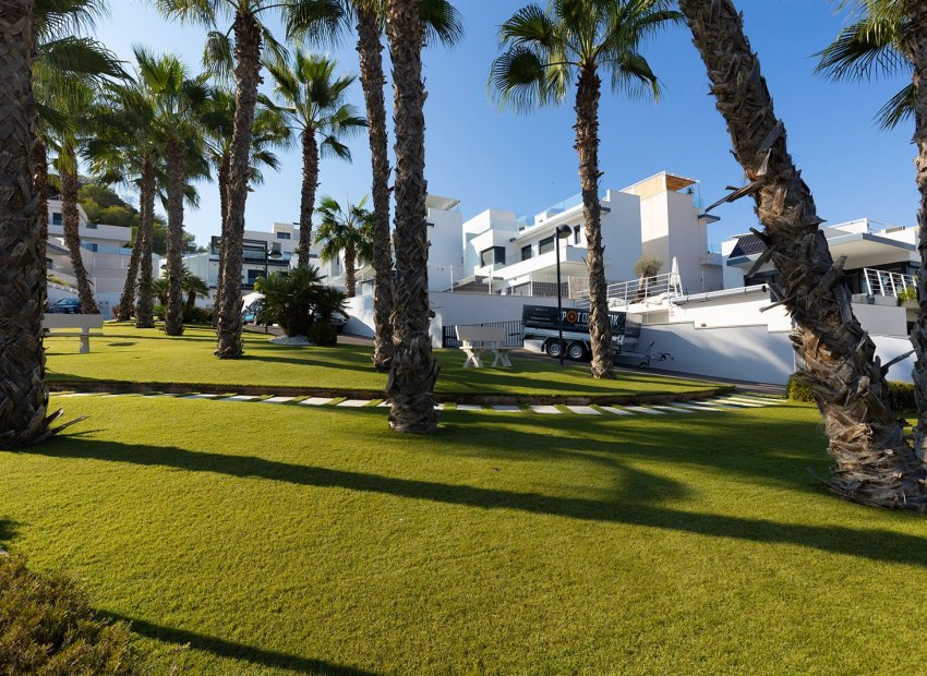 Resale - Villa - San Miguel de Salinas - Mirador De San Miguel