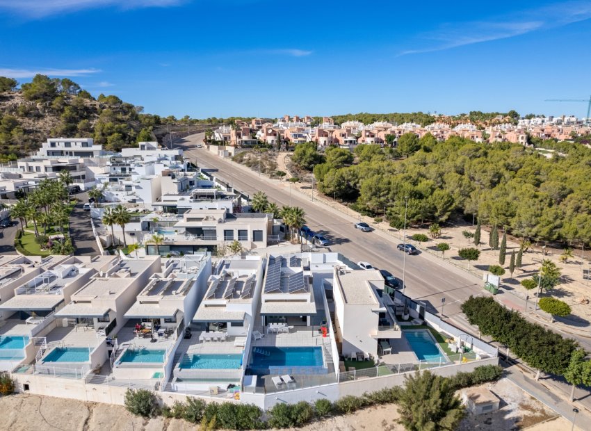 Resale - Villa - San Miguel de Salinas - Mirador De San Miguel