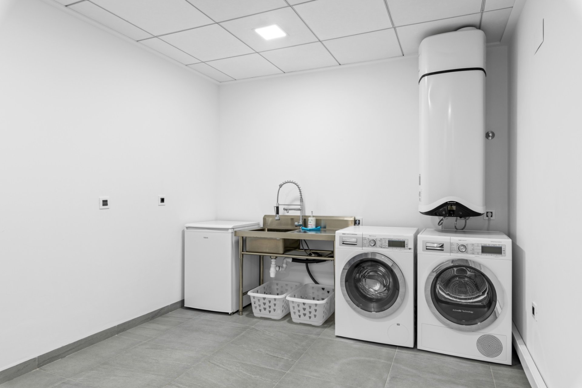 Resale - Villa - San Miguel de Salinas - Mirador De San Miguel