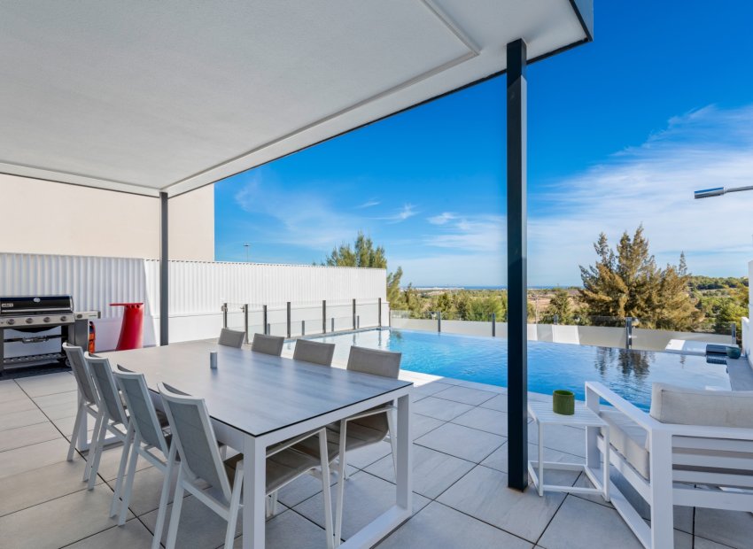Resale - Villa - San Miguel de Salinas - Mirador De San Miguel