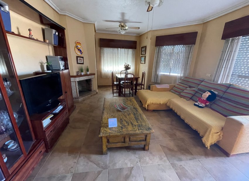 Resale - Villa - San Miguel de Salinas - Pueblo
