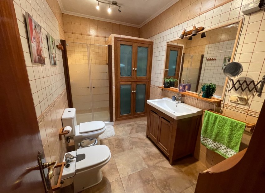 Resale - Villa - San Miguel de Salinas - Pueblo