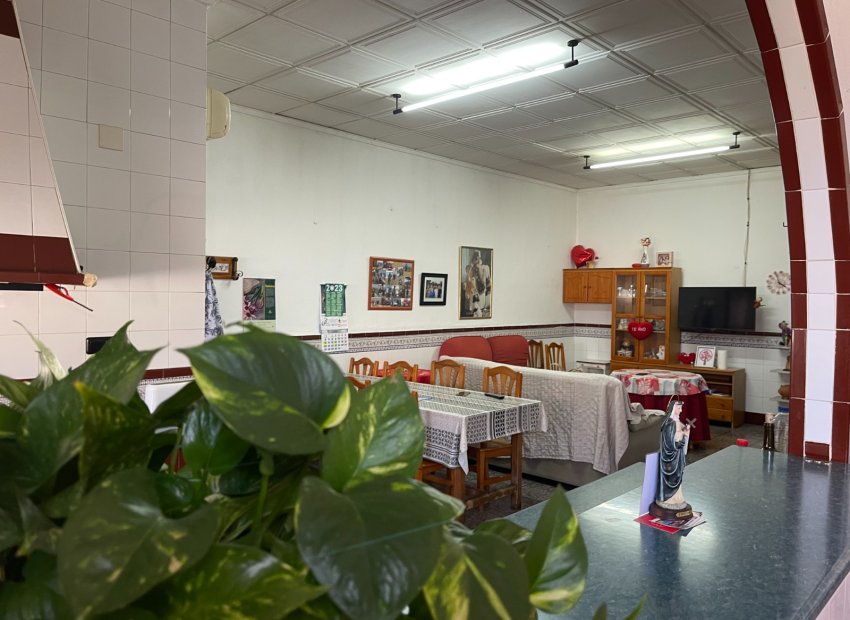 Resale - Villa - San Miguel de Salinas - Pueblo