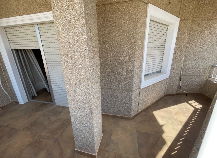 Resale - Villa - San Miguel de Salinas - Pueblo