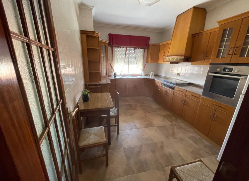 Resale - Villa - San Miguel de Salinas - Pueblo