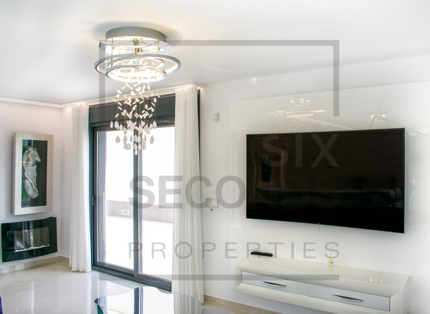 Resale - Villa - San Miguel de Salinas - Urbanizaciones