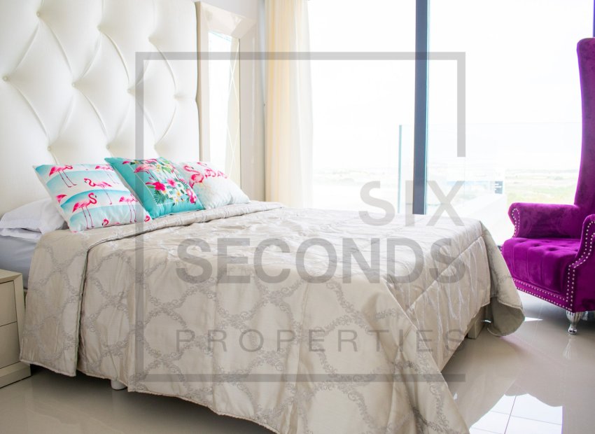 Resale - Villa - San Miguel de Salinas - Urbanizaciones