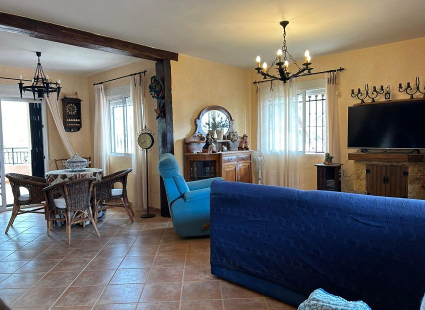 Resale - Villa - San Miguel de Salinas - Urbanizaciones