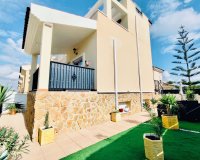 Resale - Villa - San Miguel de Salinas - Urbanizaciones