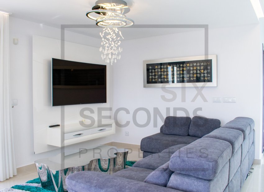 Resale - Villa - San Miguel de Salinas - Urbanizaciones