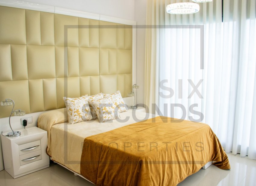 Resale - Villa - San Miguel de Salinas - Urbanizaciones