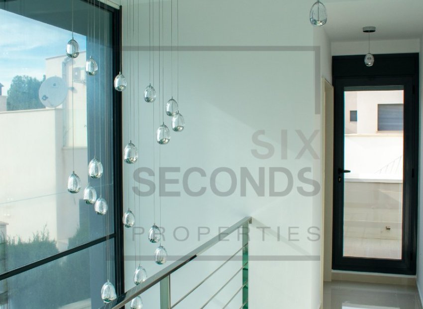 Resale - Villa - San Miguel de Salinas - Urbanizaciones