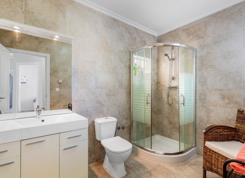 Resale - Villa - San Miguel de Salinas