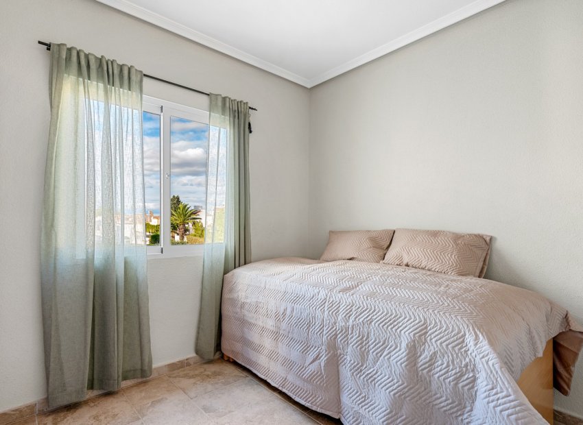 Resale - Villa - San Miguel de Salinas