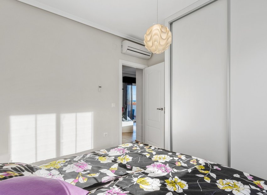 Resale - Villa - San Miguel de Salinas