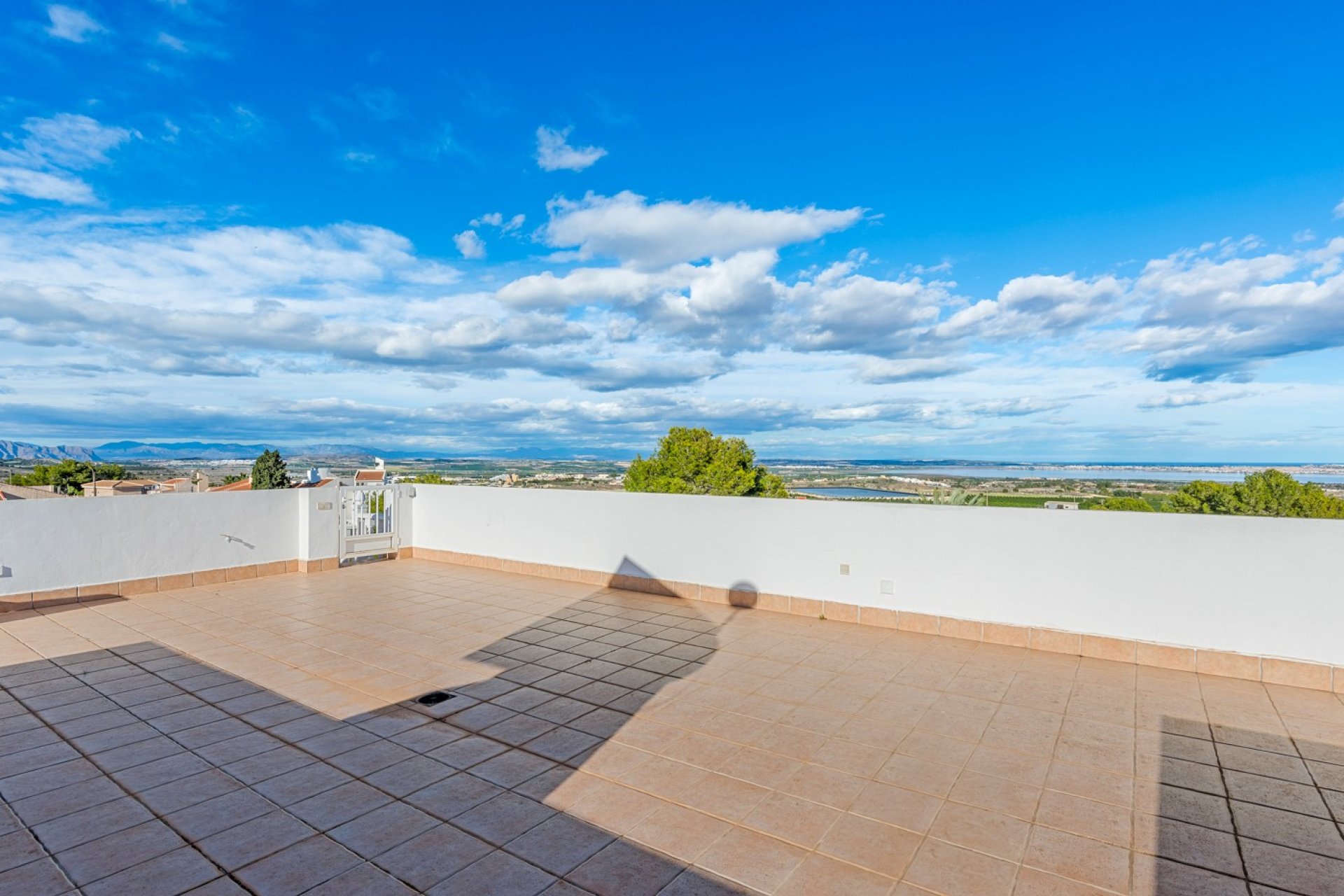 Resale - Villa - San Miguel de Salinas
