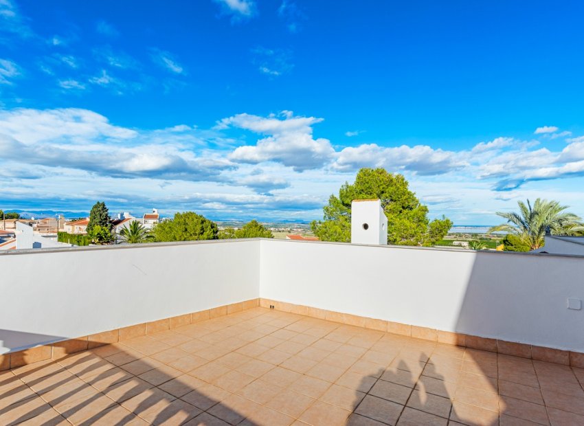 Resale - Villa - San Miguel de Salinas