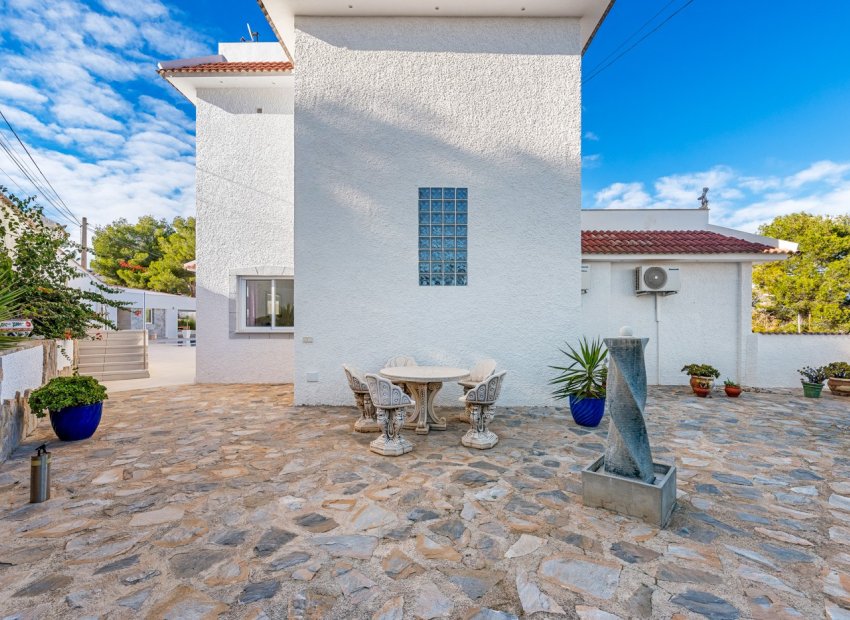 Resale - Villa - San Miguel de Salinas