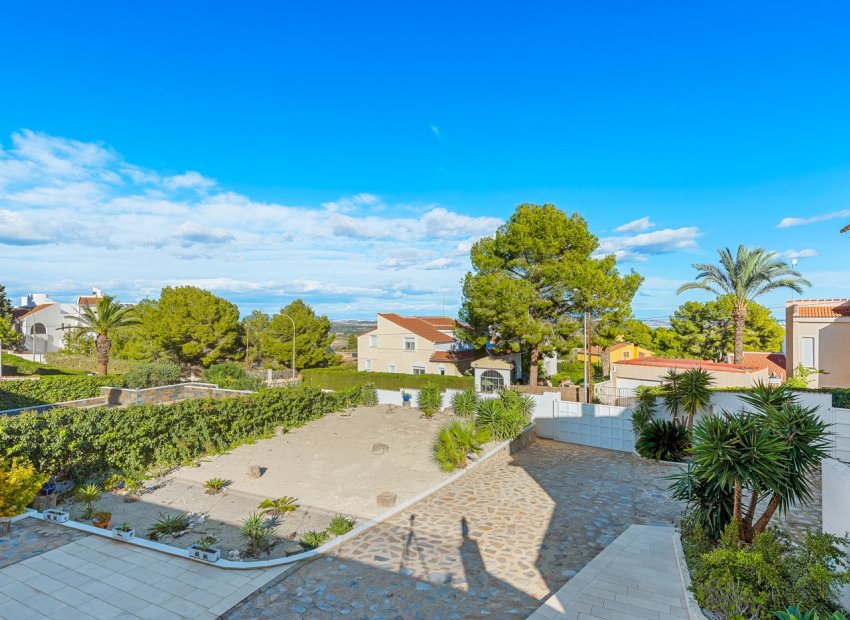 Resale - Villa - San Miguel de Salinas