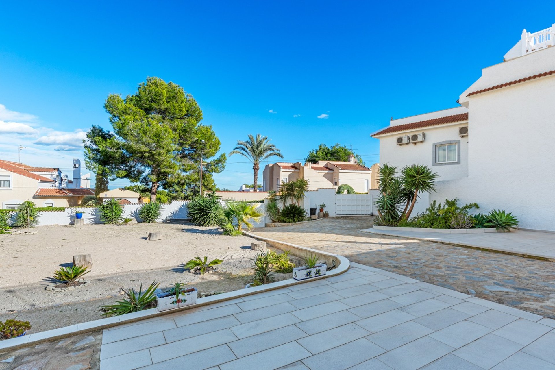 Resale - Villa - San Miguel de Salinas