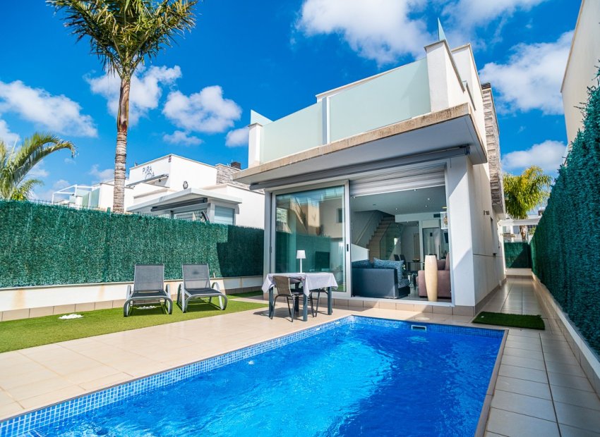 Resale - Villa - SAN PEDRO DEL PINATAR - Lo Pagan