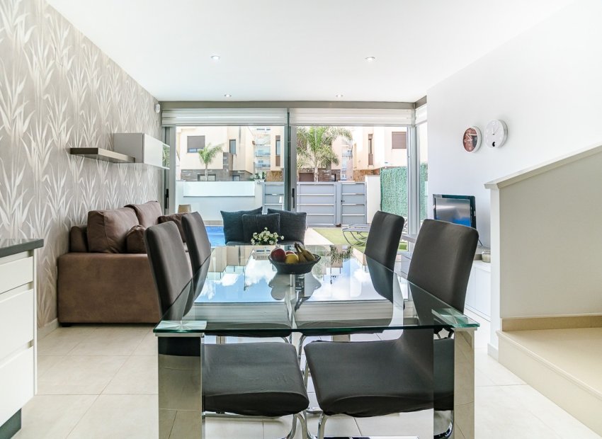 Resale - Villa - SAN PEDRO DEL PINATAR - Lo Pagan