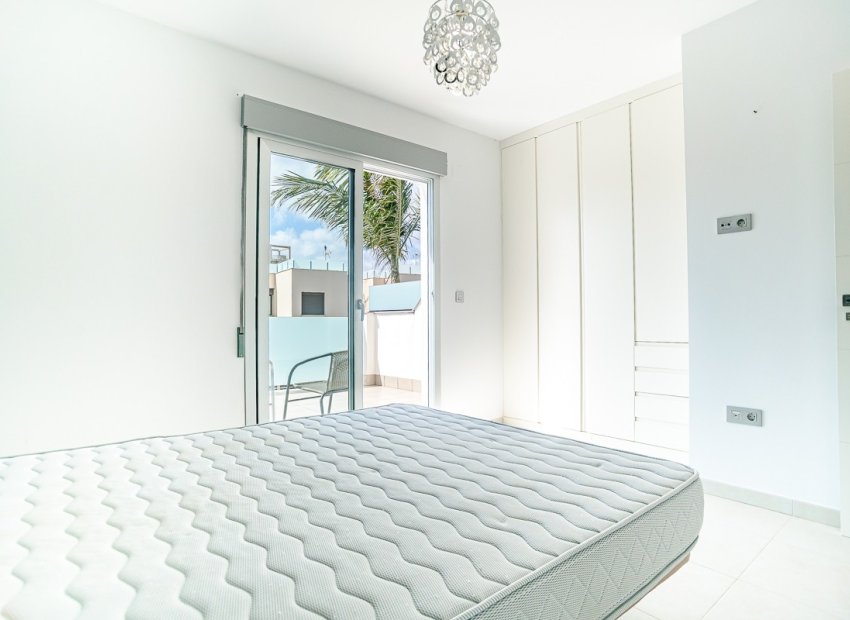 Resale - Villa - SAN PEDRO DEL PINATAR - Lo Pagan