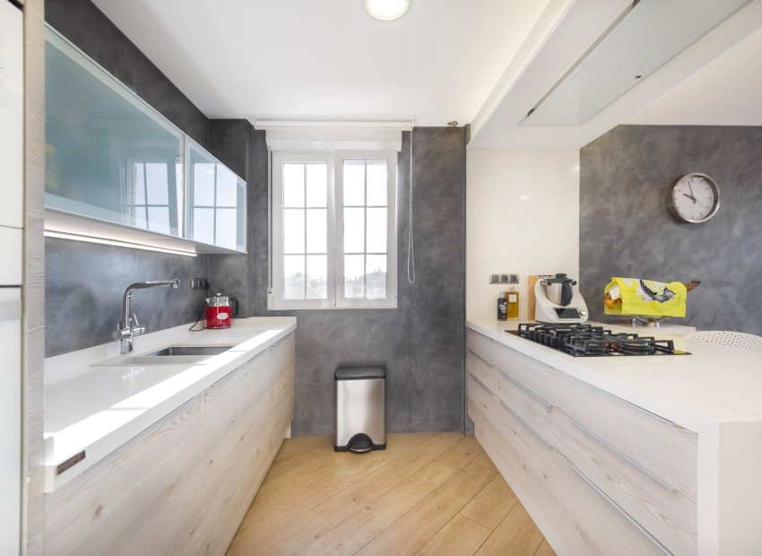 Resale - Villa - San Vicente del Raspeig - Los Girasoles