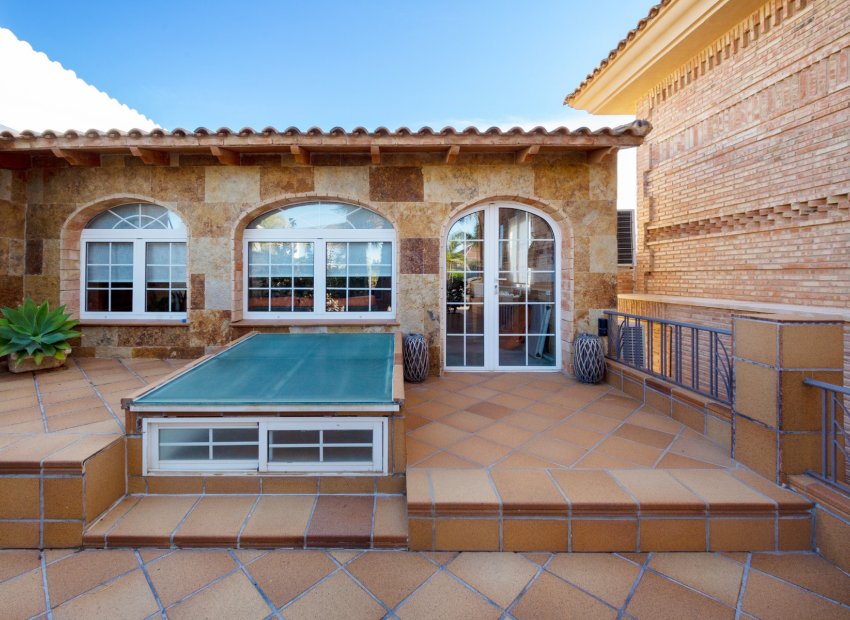 Resale - Villa - San Vicente del Raspeig - Los Girasoles