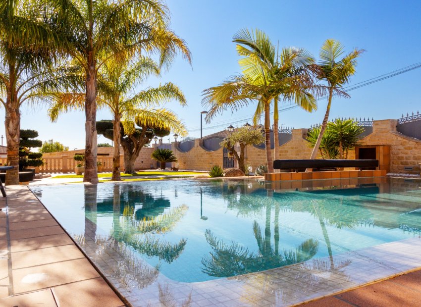 Resale - Villa - San Vicente del Raspeig - Los Girasoles