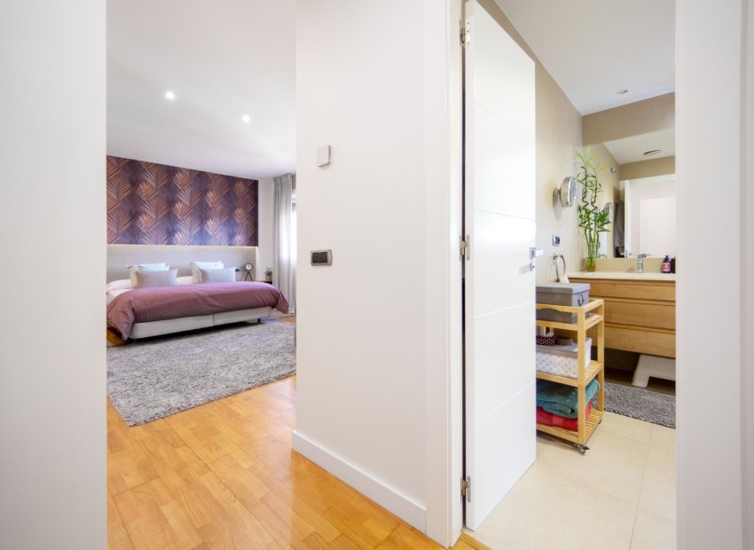 Resale - Villa - San Vicente del Raspeig - Los Girasoles