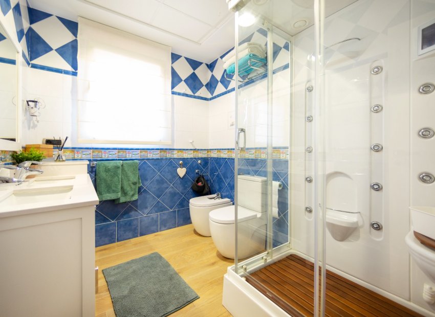 Resale - Villa - San Vicente del Raspeig - Los Girasoles