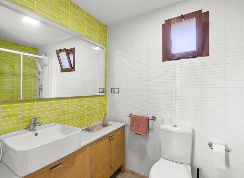 Resale - Villa - Santa Pola - El Poble Llevanti