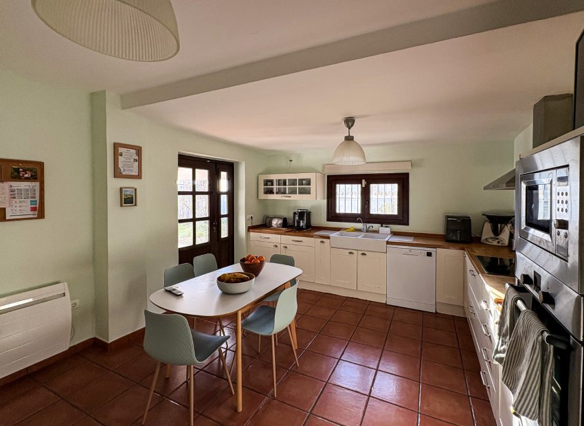 Resale - Villa - Santa Pola - El Poble Llevanti