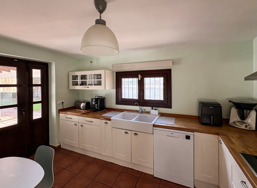 Resale - Villa - Santa Pola - El Poble Llevanti