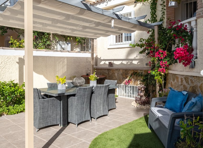 Resale - Villa - Santa Pola - Gran Alacant