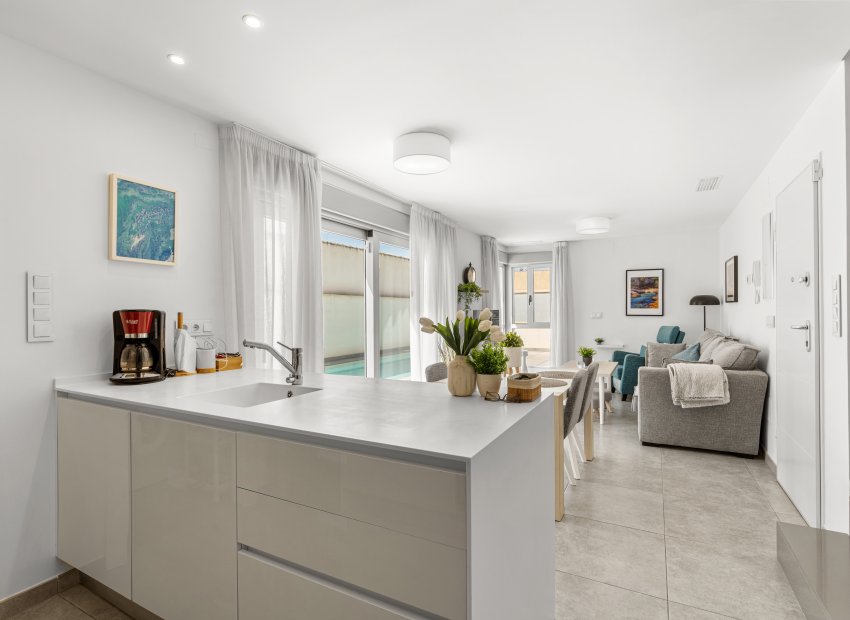 Resale - Villa - Santiago de la Ribera - Zona de la playa