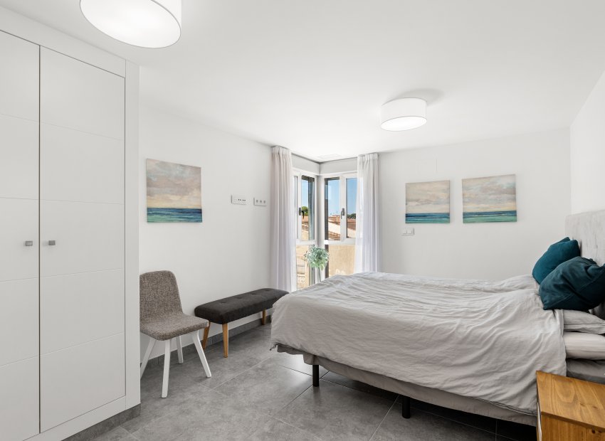 Resale - Villa - Santiago de la Ribera - Zona de la playa